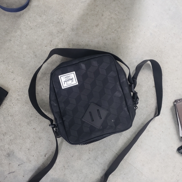 Herschel Supply Company Other - Herschel Supply Company Geometric Black Messenger Bag